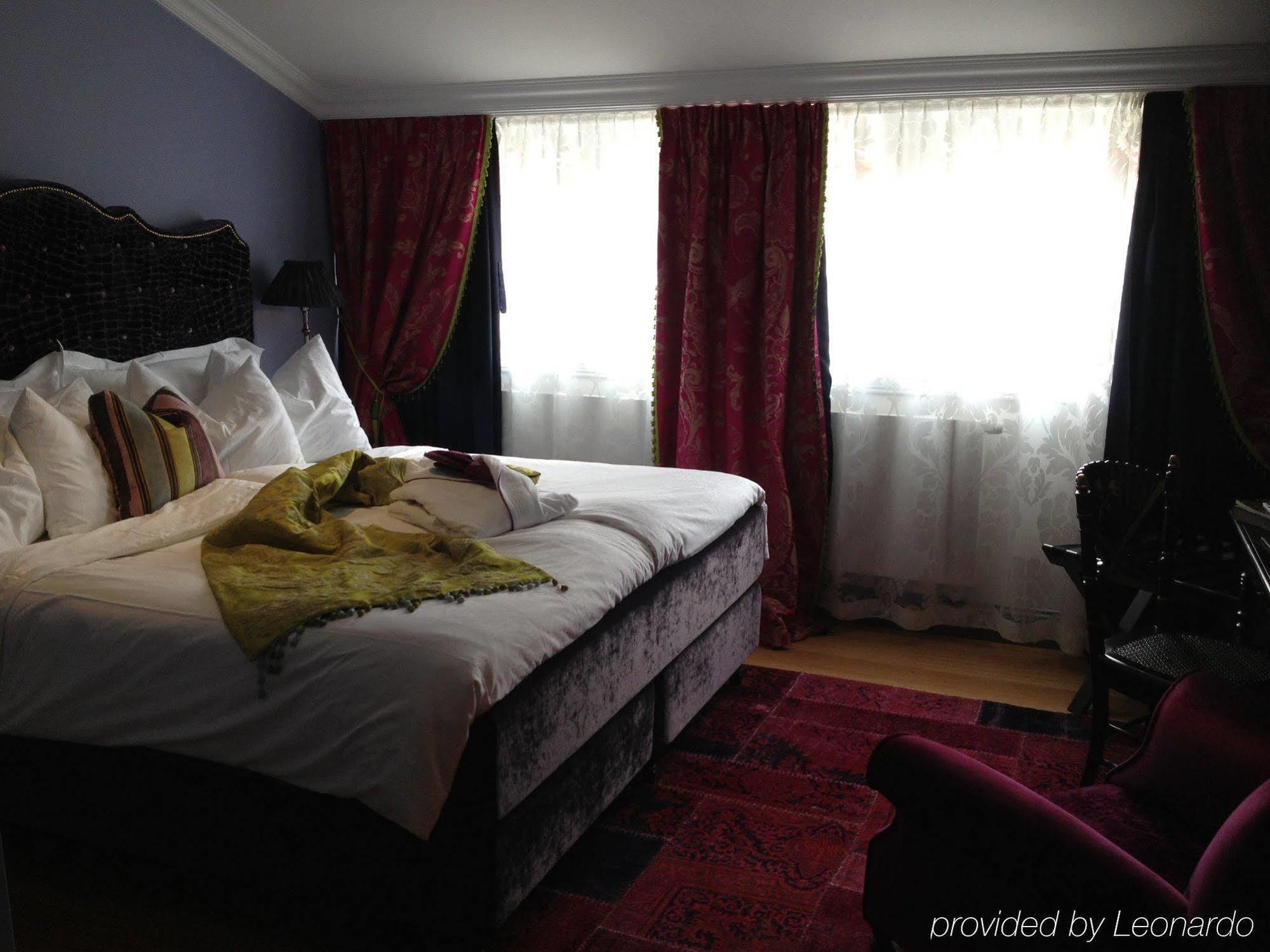 Hotel Dorsia & Restaurant 5*
